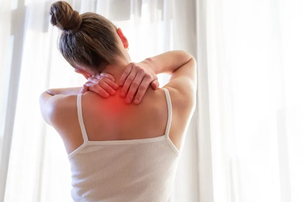 Desk Habits That May Be Contributing to Back and Neck Pain